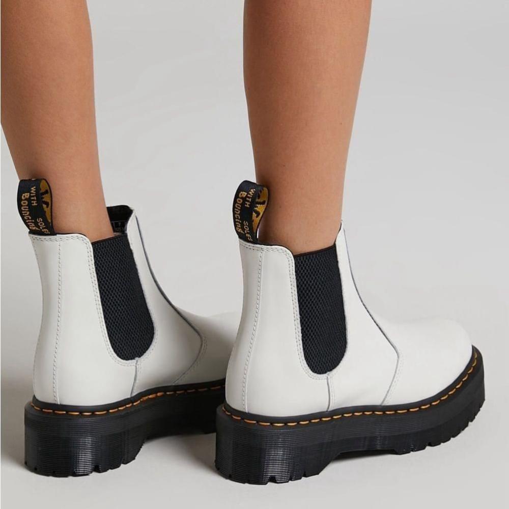 BRAND NEW CONDITION DR MARTENS 2976 QUAD SMOOTH PLATFORM BOOT | THICK SOLE |LOOP - Picture 2 of 8